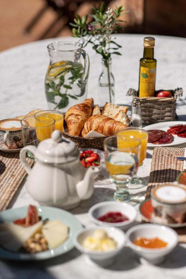 El Palauet De Monells - Adults Only Hotel ภายนอก รูปภาพ