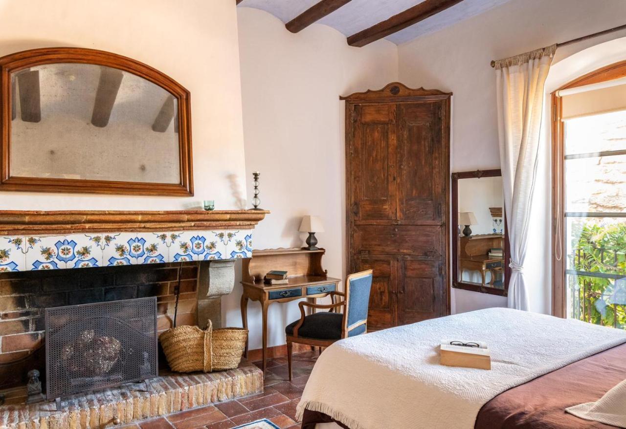 El Palauet De Monells - Adults Only Hotel ภายนอก รูปภาพ